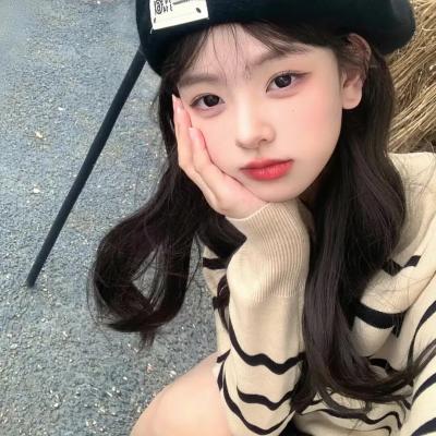 炮灰女配不内耗反派老公往上靠